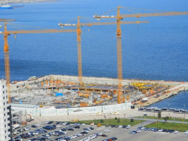 В Баку строится грандиозный торгово-развлекательный центр «Caspian Mall»
