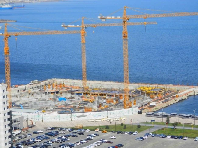 В Баку строится грандиозный торгово-развлекательный центр «Caspian Mall»