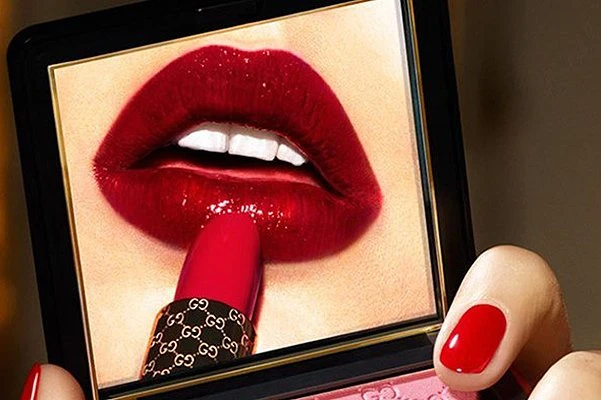 Шарлотта Казираги в рекламе косметики Gucci