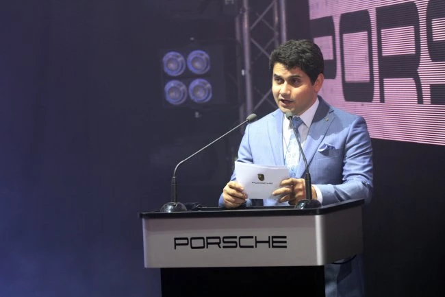 В Баку представлен новый Porsche Cayenne