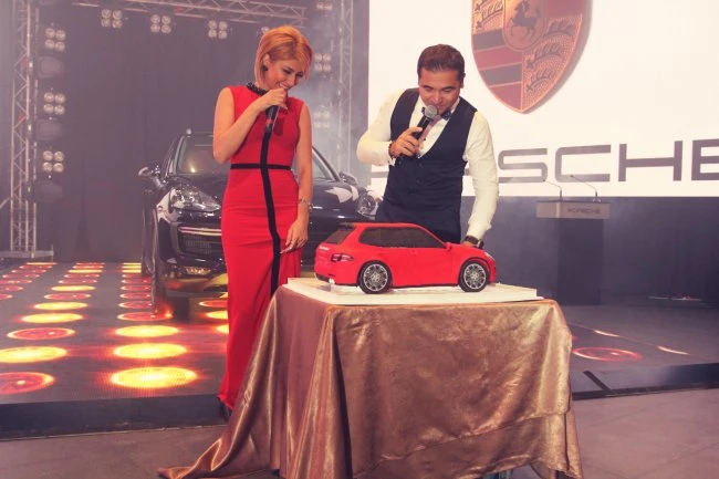 В Баку представлен новый Porsche Cayenne