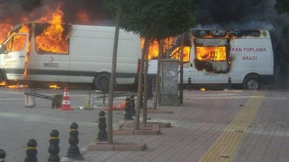 В Турции в результате беспорядков погибли 15 человек
