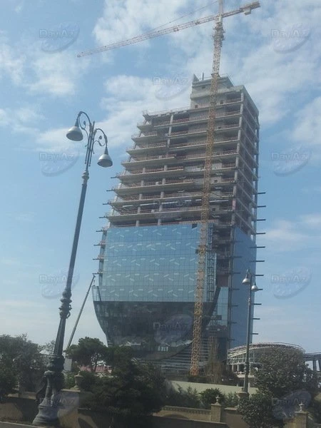 На проспекте Гейдара Алиева в Баку скоро появится необычное здание