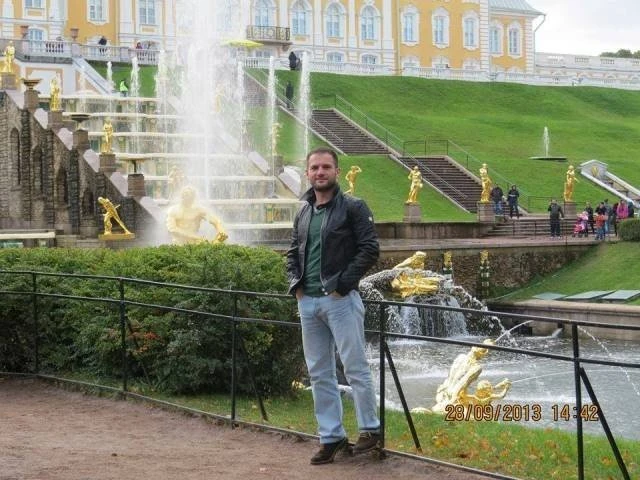 Скандальные фотографии бывшего главврача Ожогового центра Азербайджана