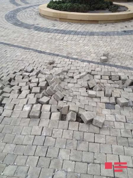 Как бакинские чиновники изуродовали Площадь Флага