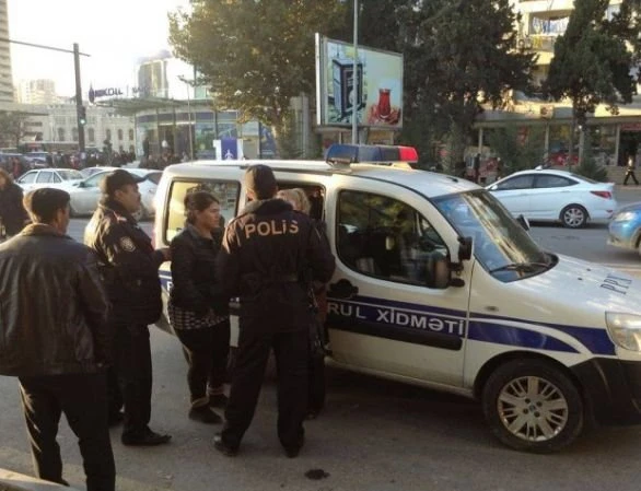 В центре Баку задержаны женщины, подозреваемые в проституции