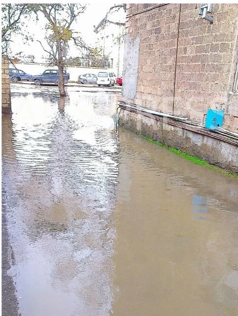 В Сумгайыте дома затоплены водой