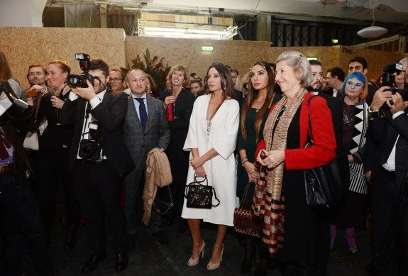 Мехрибан Алиева с дочерьми на открытии выставки в Лондоне