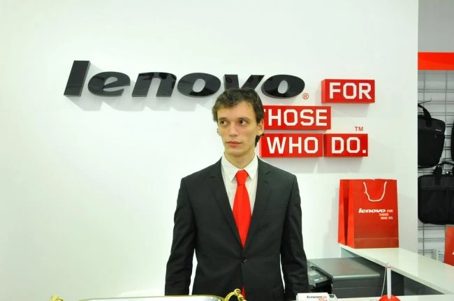 В Баку открылся первый монобрендовый магазин Lenovo