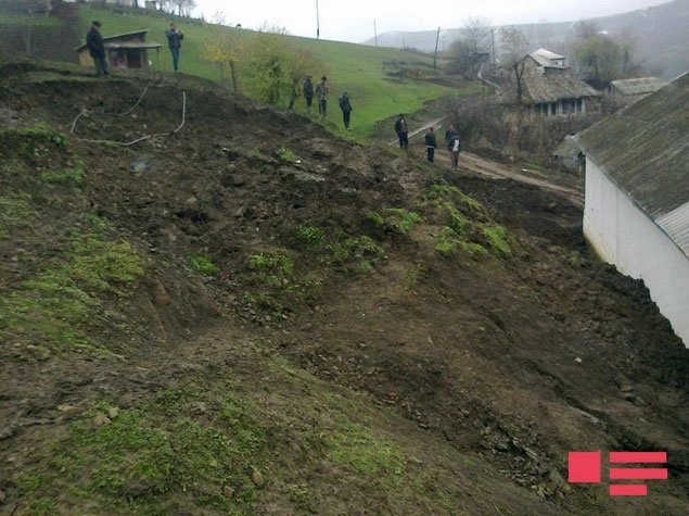 На юге Азербайджана произошел оползень