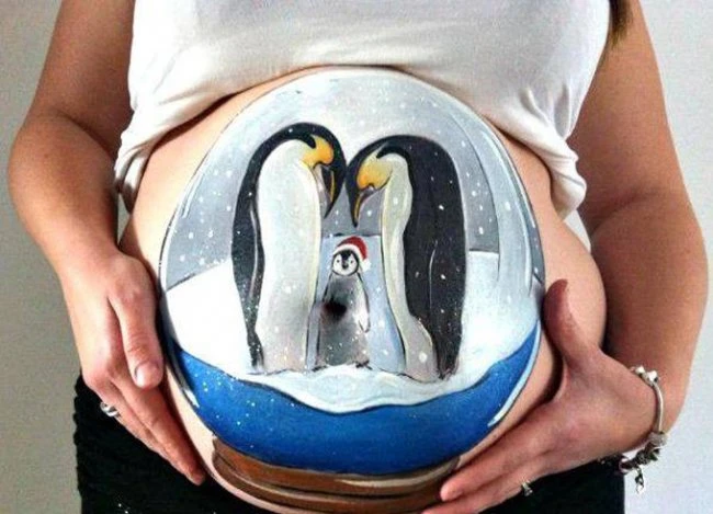 Рисунки на животах будущих мам