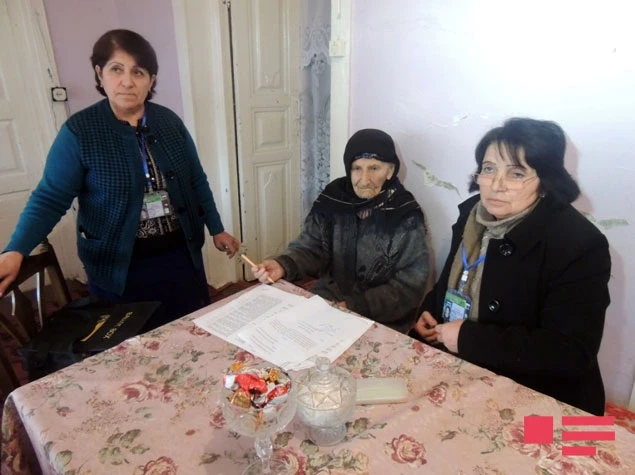 На муниципальных выборах проголосовала 125-летняя жительница Азербайджана