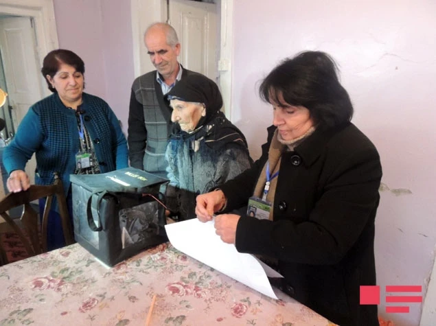 На муниципальных выборах проголосовала 125-летняя жительница Азербайджана
