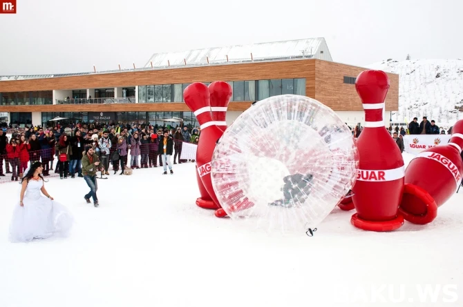 Впервые в Азербайджане с успехом состоялся экстремальный проект JAGUAR SnowBowling (видео)