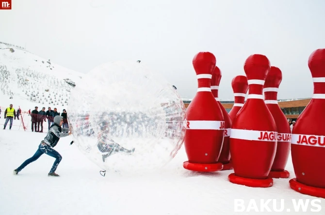 Впервые в Азербайджане с успехом состоялся экстремальный проект JAGUAR SnowBowling (видео)