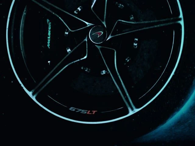 Убежало-утекло: В сеть попал снимок McLaren 675LT