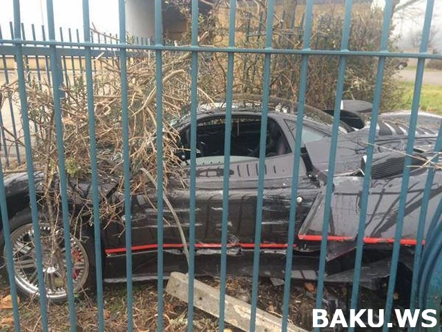 Полмиллиона долларов в лондонский забор