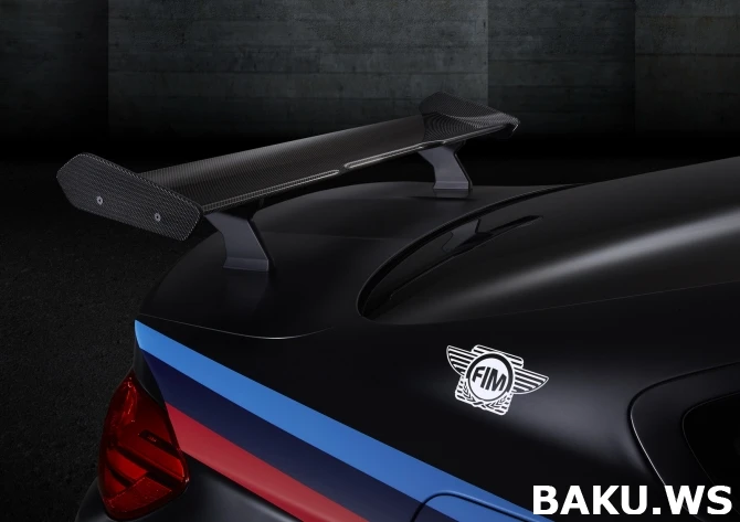 BMW M4 Safety Car с водяным охлаждением