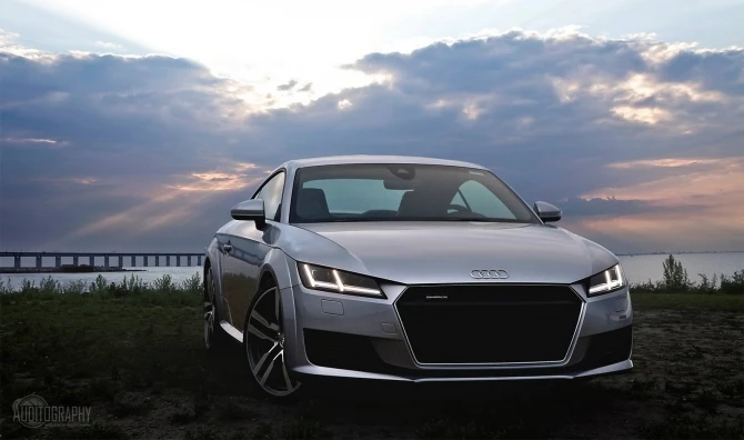 2015 Audi TT в образе снежного ангелочка
