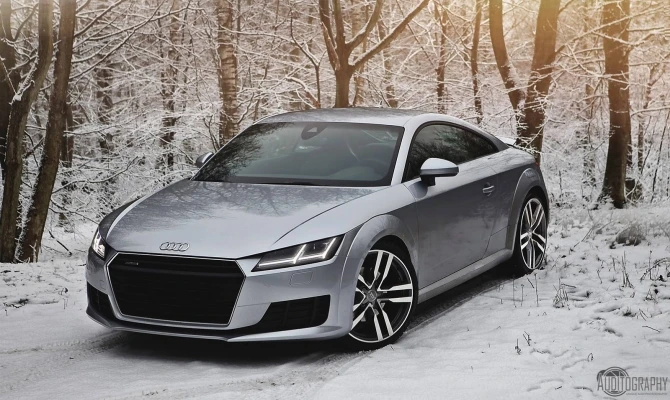 2015 Audi TT в образе снежного ангелочка