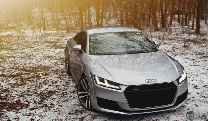 2015 Audi TT в образе снежного ангелочка