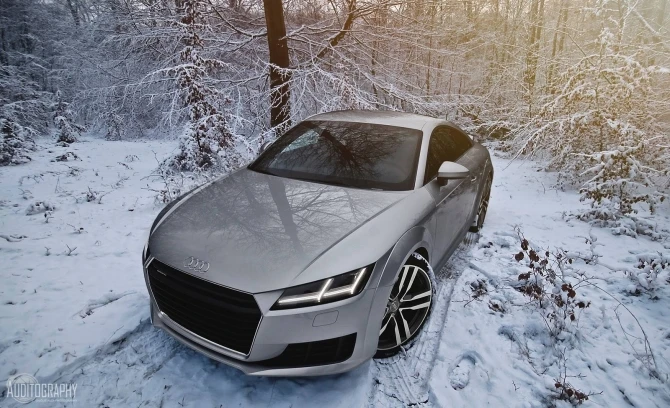 2015 Audi TT в образе снежного ангелочка