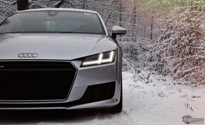 2015 Audi TT в образе снежного ангелочка