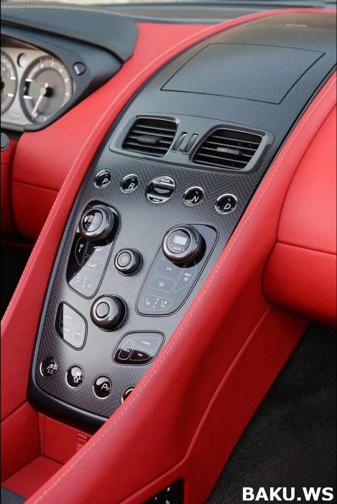 2015 Aston Martin Vanquish Volante