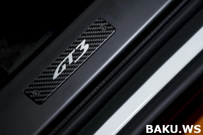 Трековый Aston Martin Vantage GT3