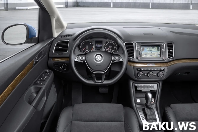 Volkswagen Sharan получил новые движки и опции