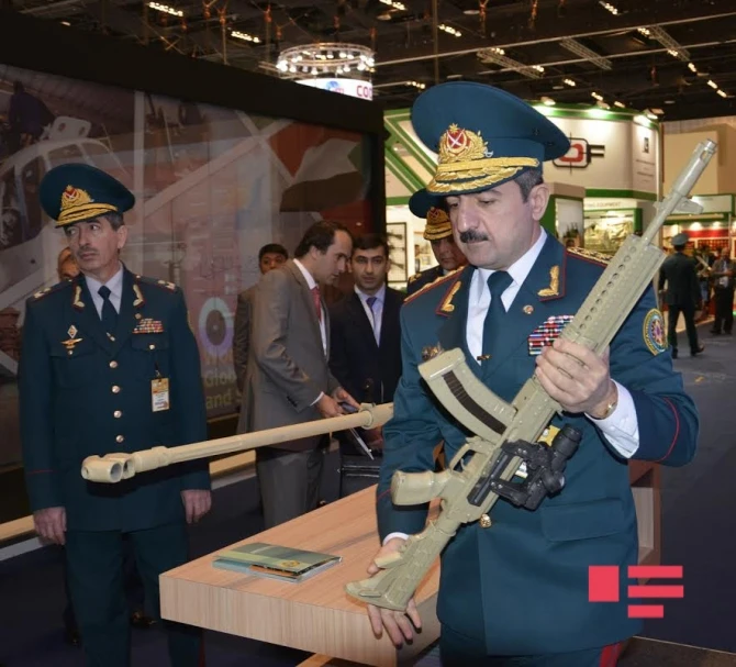 Азербайджан представлен на международной оборонной выставке IDEX-2015