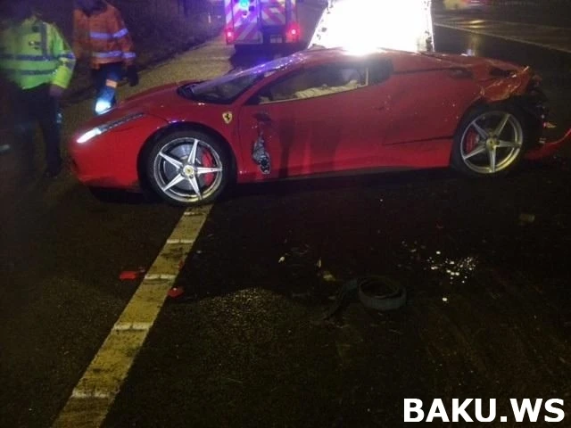 В стельку пьяный водитель разбил Ferrari 458 Italia