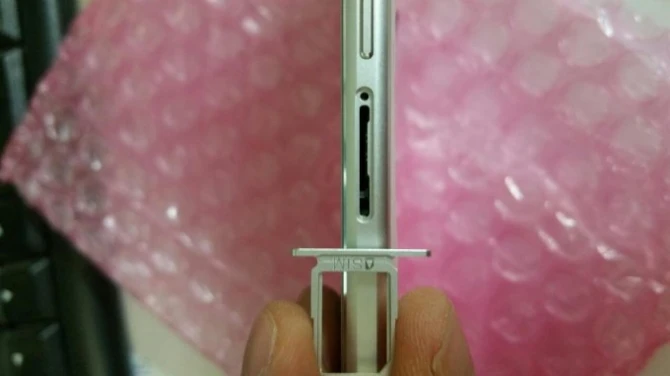 Первые живые фотографии Samsung Galaxy S6