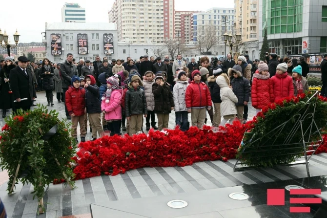 В Азербайджане поминают жертв Ходжалинского геноцида