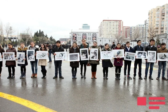 В Азербайджане поминают жертв Ходжалинского геноцида