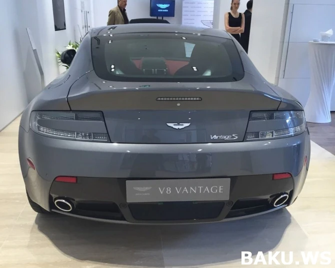 Эксклюзивные снимки с открытия салона Aston Martin в Баку