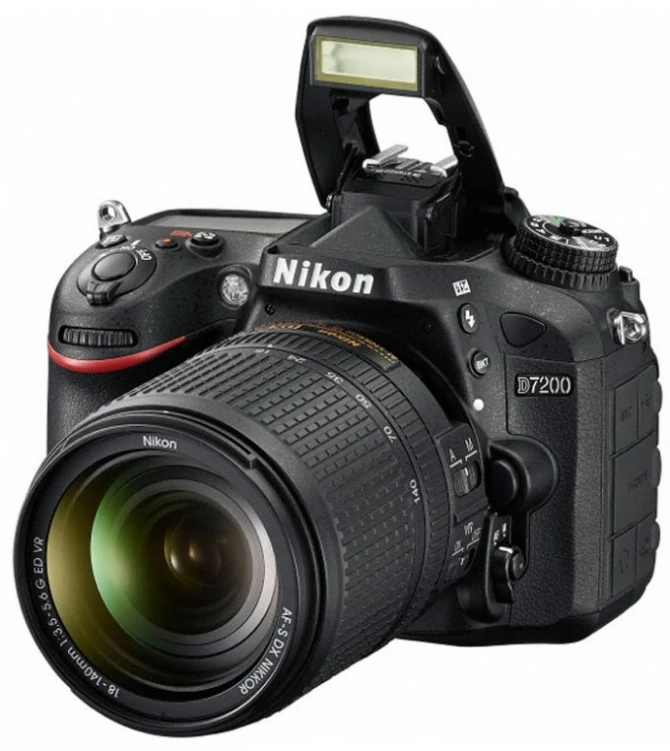 Зеркальная камера Nikon D7200 формата DX с поддержкой NFC