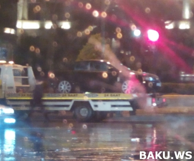 В Баку на оживленном проспекте Kia врезался в Audi (видео)