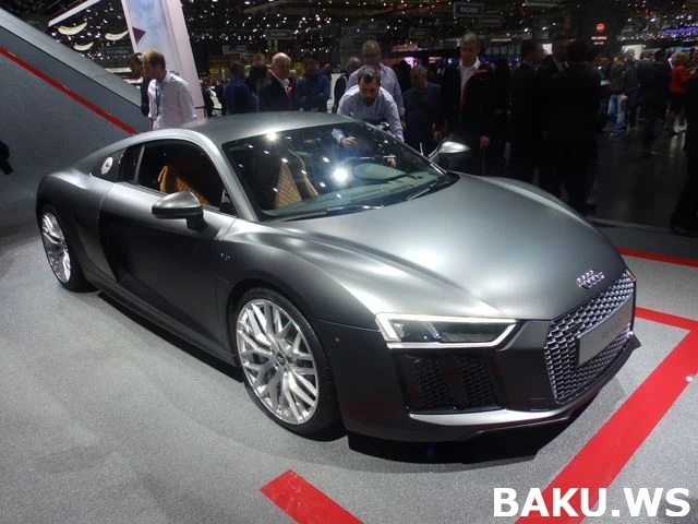 Женева 2015: Триумфальный дебют Audi R8 (видео)