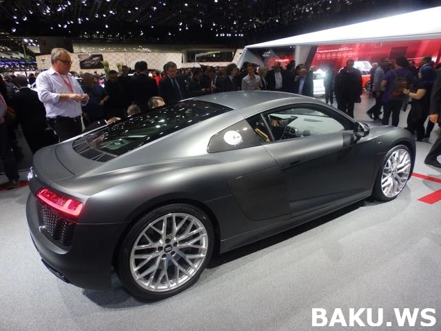 Женева 2015: Триумфальный дебют Audi R8 (видео)