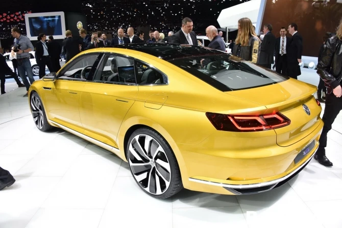 Женева 2015: Будущее поколение СС за концептом Volkswagen Sport Coupe GTE (видео)