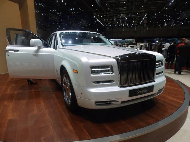 Женева 2015: Китайское веяние Rolls-Royce Phantom Serenity (видео)