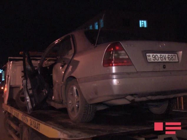На проспекте Бабека семь автомобилей врезались друг в друга