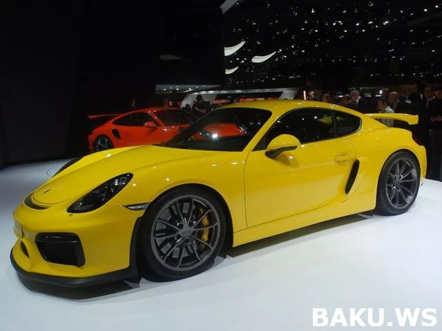 Женева 2015: Очень быстрый и желтый - Porsche Cayman GT4