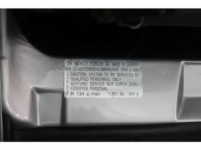 На аукцион выставлен раритетный Porsche с пробегом всего 1.785 км