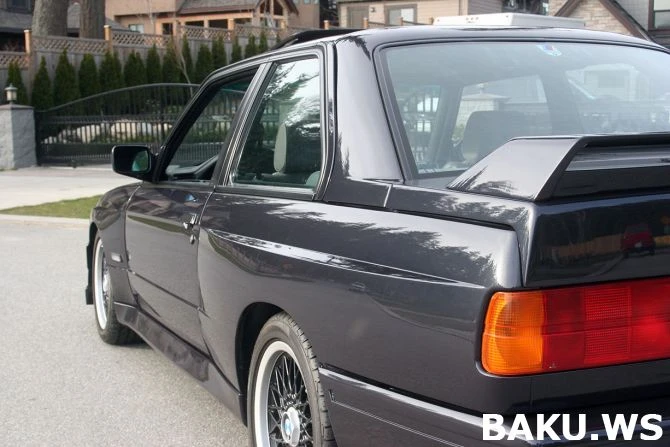 Винтажный BMW за $100 000 ждет своего владельца