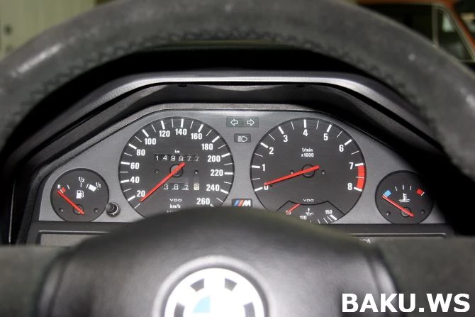 Винтажный BMW за $100 000 ждет своего владельца