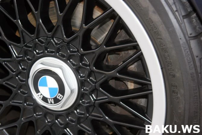 Винтажный BMW за $100 000 ждет своего владельца