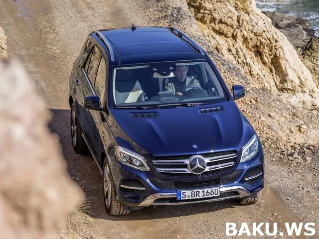 Печальная новость: Легенда 90-х Mercedes M-class прекратил существование