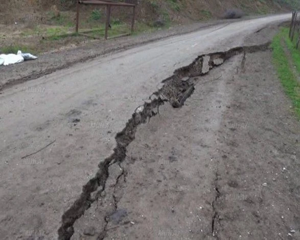В Азербайджане произошел оползень